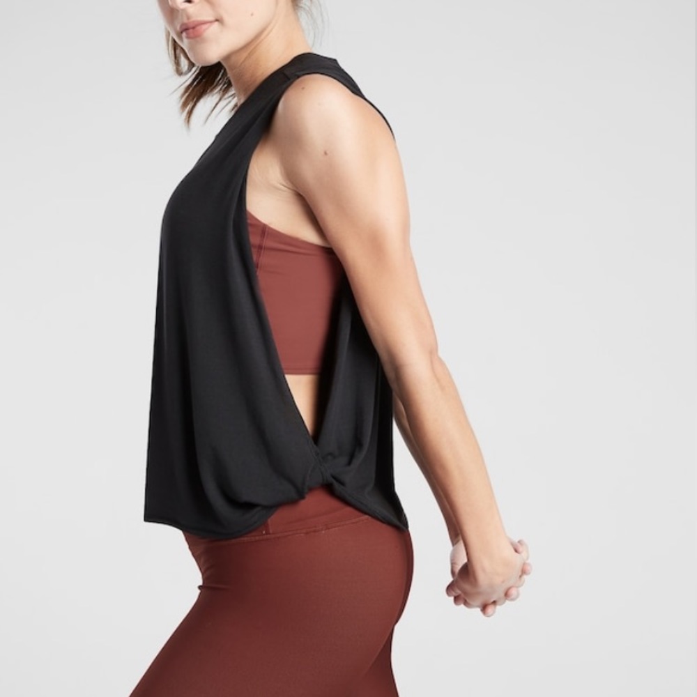 Athleta Cloudlight Muscle Tank